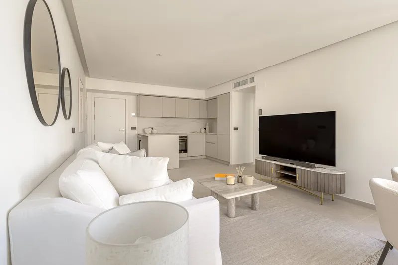 New build apartment with pool in Palma de Mallorca 1 — photo 4