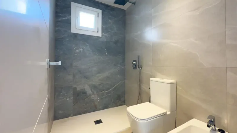 This 73 m2 penthouse in Cala D'Or is a stone's throw from the nearby turquoise coves and is distributed in 2 bedrooms, 1 bathroom with shower — photo 10