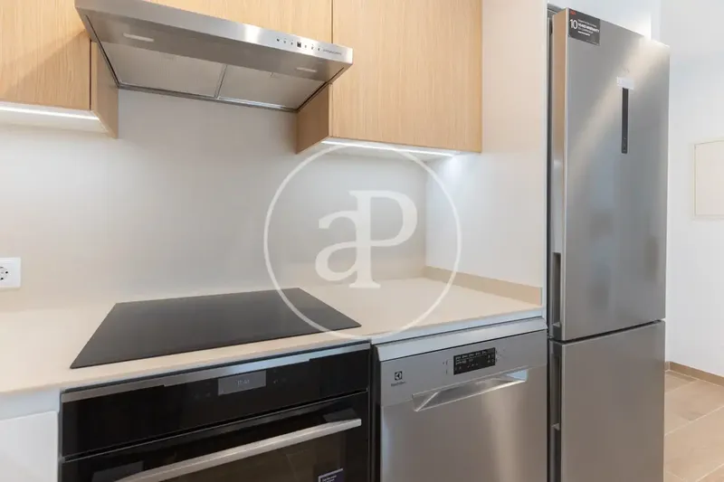 Charming renovated ground floor flat for rent in Cala Bona — photo 10