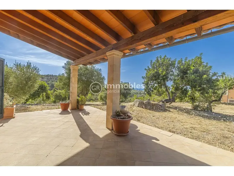 Charming country house on a plot of about 8,670 m2, single storey, preserving the Mallorcan style, located in — photo 7