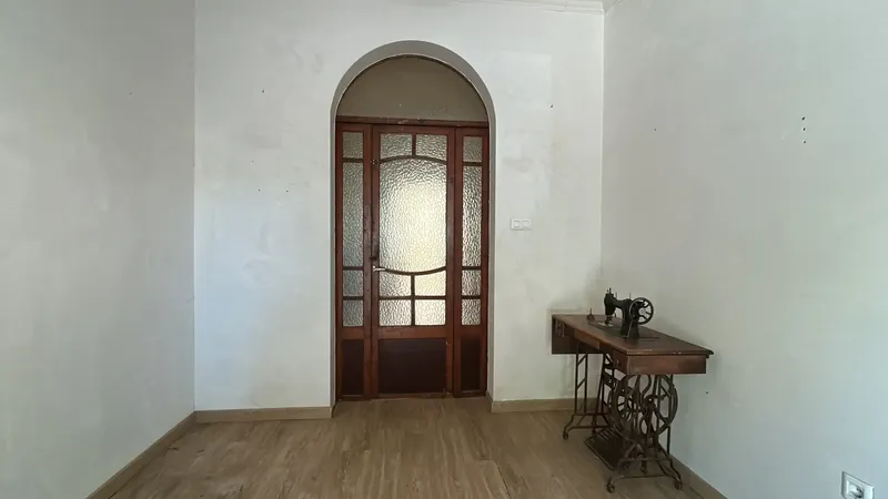 Ground floor for sale in El Molinar with two independent entrances to two streets with possibility of making an apartment as it has independent numbers — photo 1