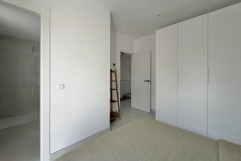 Renovated townhouse with rooftop terrace in Molinar — photo 11