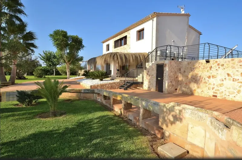 Casa con piscina en alquiler en Muro - Cami de son Mieres — photo 11