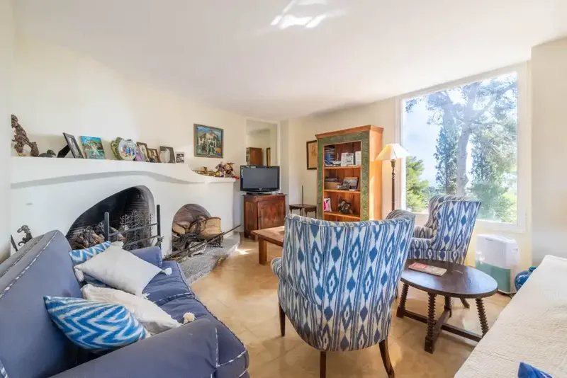 This large family villa is for sale in the seaside village of Font De Sa Cala, near the castle town of Capdepera — photo 12
