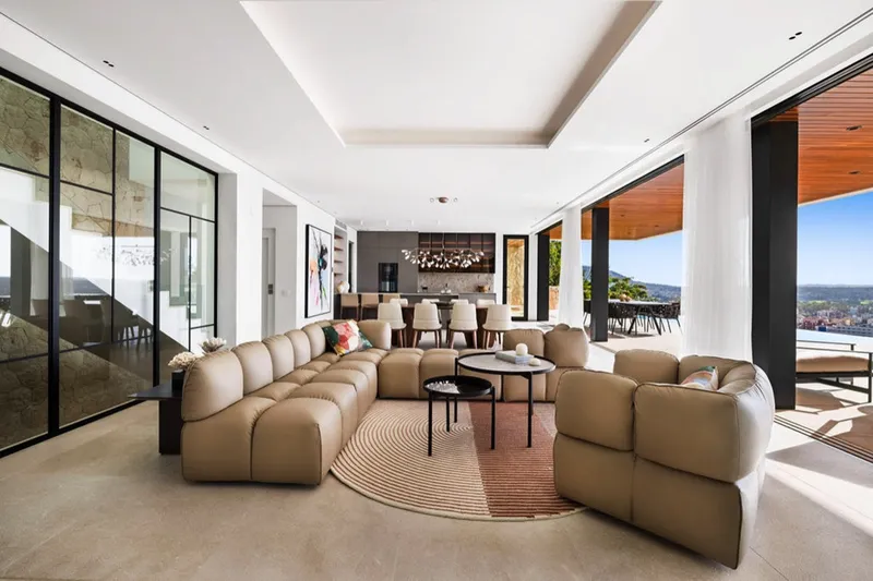 Contemporary villa with panoramic views for sale in Santa Ponsa — photo 2