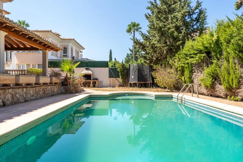 Detached chalet with private pool in Son Verí Nou — photo 2