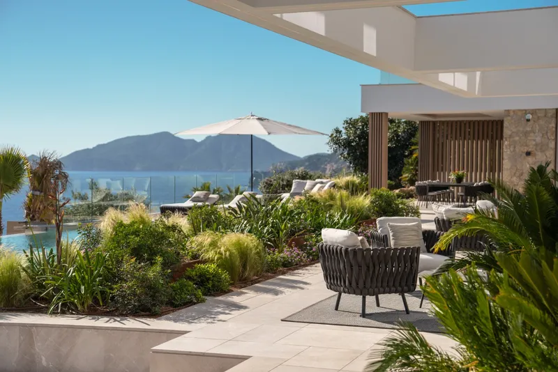 Luxury villa with spectacular sea views and outstanding architecture in a prime location — photo 5
