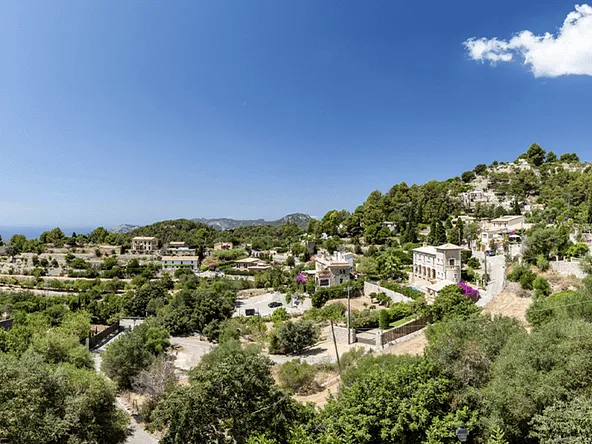 Fantastic plot with project & building license in Puigpunyent — photo 1