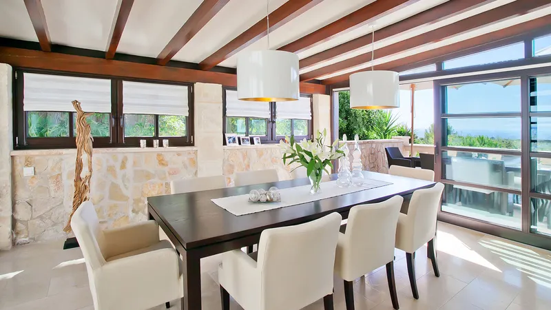 Mediterranean luxury villa with fantastic views over Bendinat to the sea — photo 12