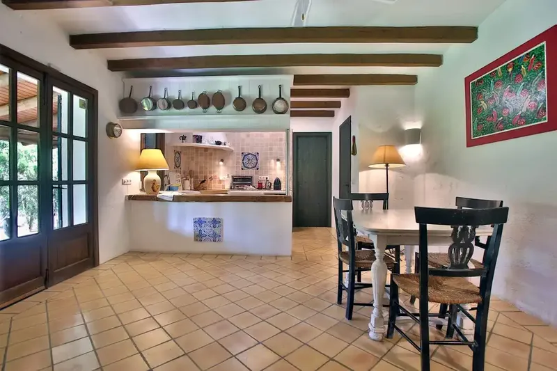 A Timeless Mediterranean Retreat — photo 9