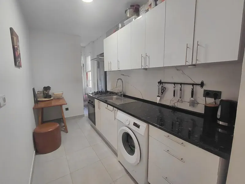 If you are looking for a smart investment or a solution for two families who want to live together but with total independence, this property — photo 12