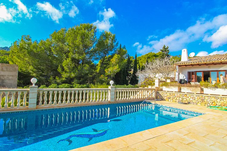 Ref. 2435V – Camp de Mar – Lovely villa with pool in quiet area — photo 4
