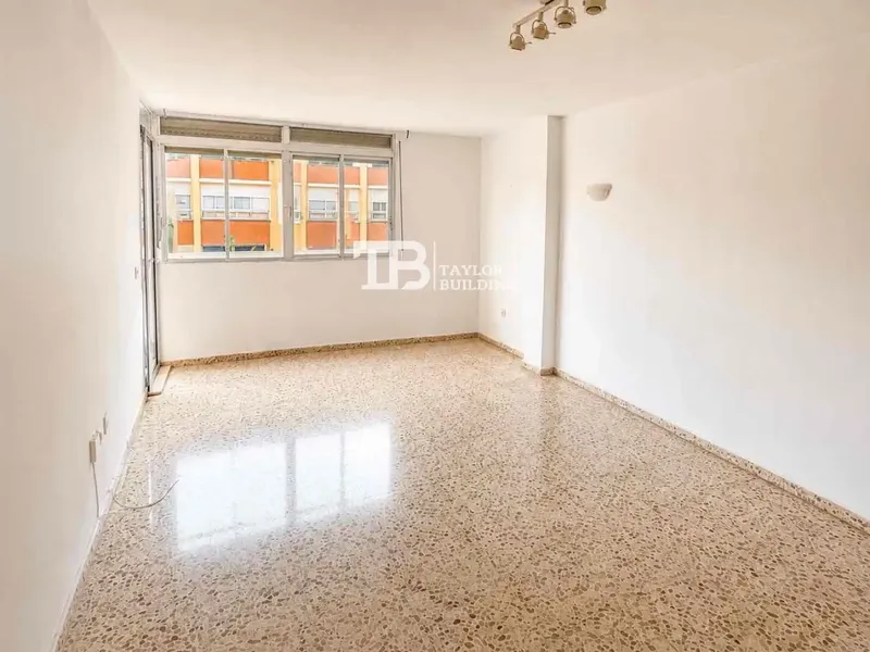 Taylor Building presents this apartment located in the Los Molinos area, this spacious apartment of approximately 90 m² represents an excellent opportunity — photo 2