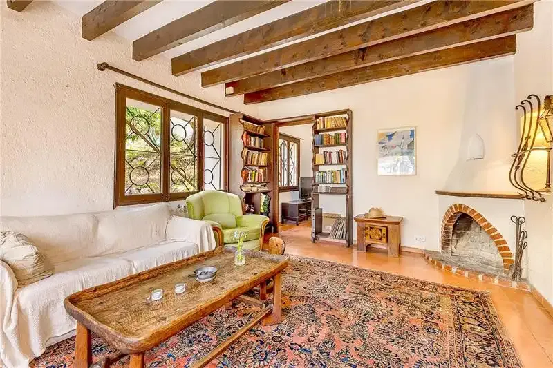 Finca on plot of approx. 1,400m2 with panoramic sea views, 214m2 built, large living-dining room with fireplace, furnished and equipped kitchen — photo 6