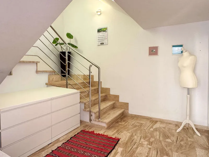 Mediterranean villa on the second sea line with sea access, near golf course and holiday rental license, Ref. 9916 — photo 7