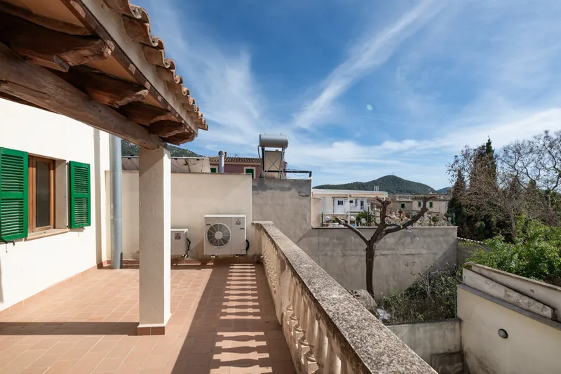 Fantastic Village House with Private Parking and Patio in the Centre of Andratx — photo 3