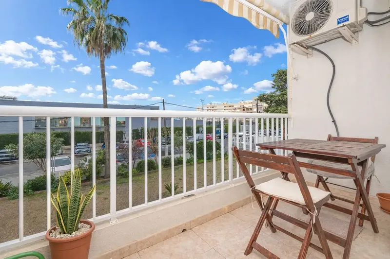 3-bedroom apartment with terrace in Portixol, 500 meters from the beach — photo 1