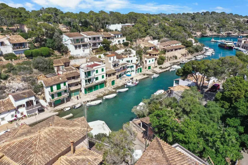 Exclusive | Villa with breathtaking sea views in first sea line in the port of Cala Figuera — photo 1