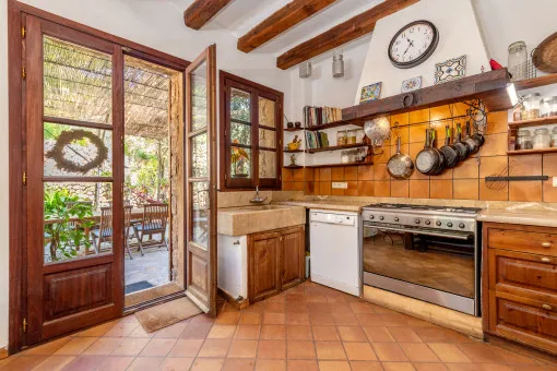 Esporles, beautiful finca with lots of privacy and 2 residential units in the Tramuntana mountains — photo 5