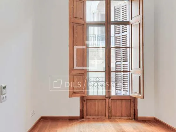 300m² apartment with 41m² terrace for sale in Palma de Mallorca — photo 12