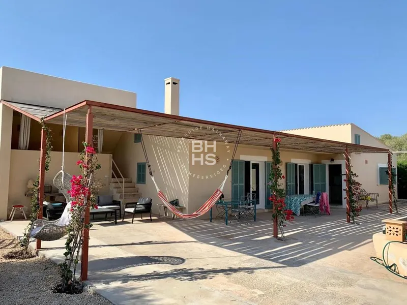 Rustic Finca for sale in La Rapita — photo 2