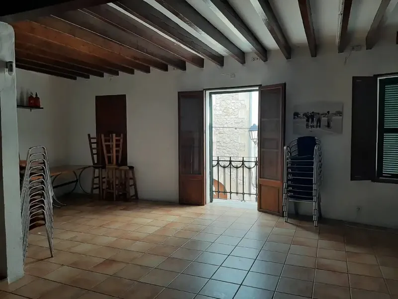 Village house with great potential — photo 8