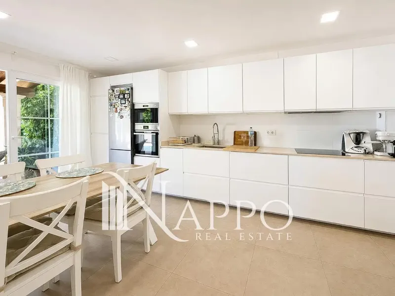 Elegant semi-detached villa with private pool and garden in Secar de la Real — photo 10