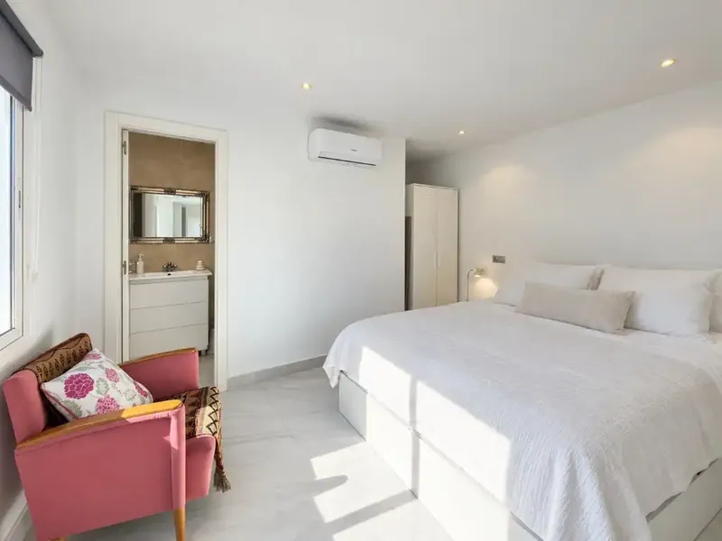 Este atractivo apartamento se encuentra en Palma, a pocos minutos a pie de Porto Pi y cerca de tiendas, restaurantes y todos los servicios n — photo 5