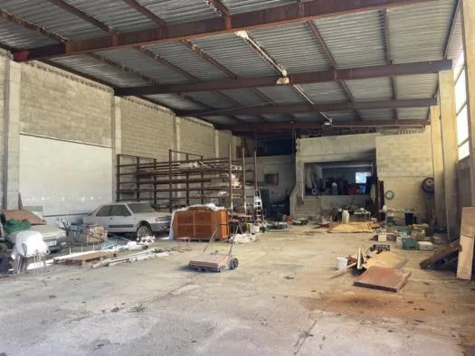 Industrial warehouse, 920 m² — photo 1