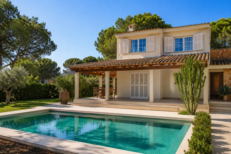 Family Villa with Private Pool and Mediterranean Garden in Santa Ponsa — photo 1