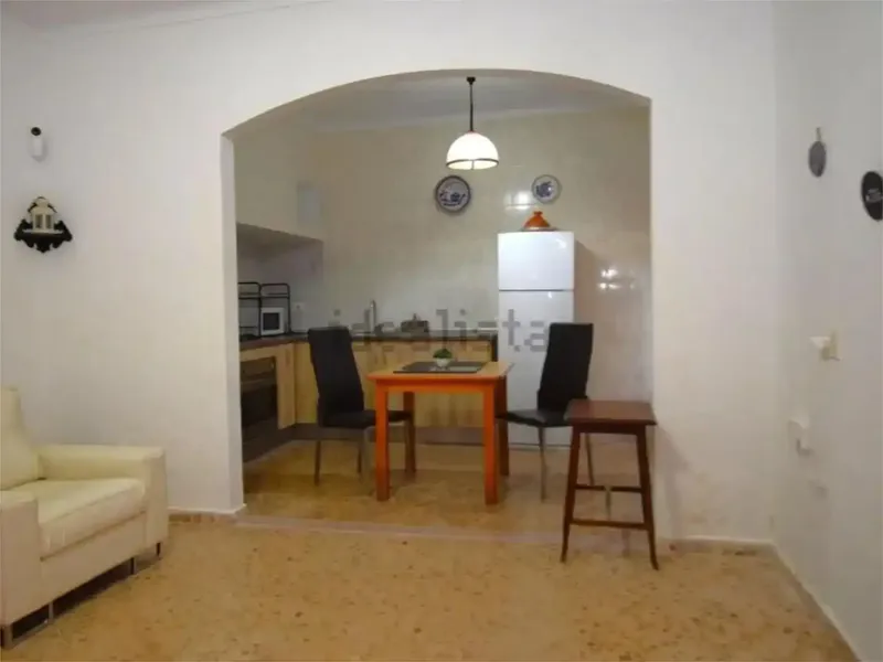 Se vende esta espaciosa y versátil propiedad situada en la encantadora localidad de Petra, que combina comodidad, luminosidad y un gran pote — photo 6