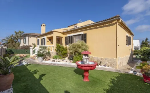 Spacious villa in Bahia Blava for sale to renovate with pool — photo 2