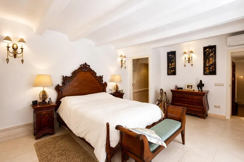Beautiful fully renovated Mallorcan mansion in Calvia village — photo 12