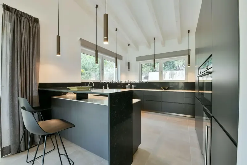 Heyne & Darder Exclusive Real Estate presents — photo 4