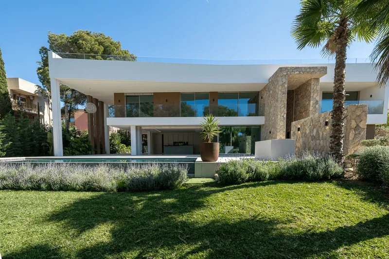 Villa with pool and sea access in Santa Ponça — photo 3
