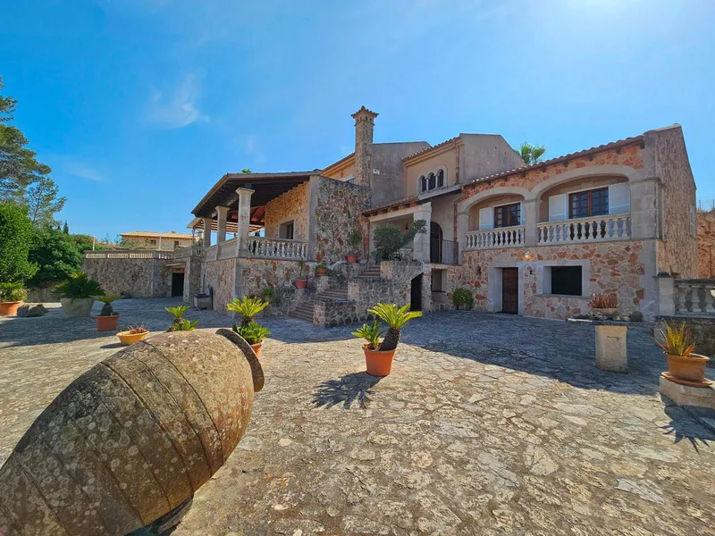 Fantastic finca with holiday license in Lloret de Vista Alegre — photo 2