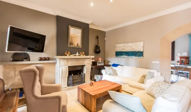 Exclusive Property with Private Garden in the Heart of Alaró: Boutique Hotel or Luxury Residence — photo 12