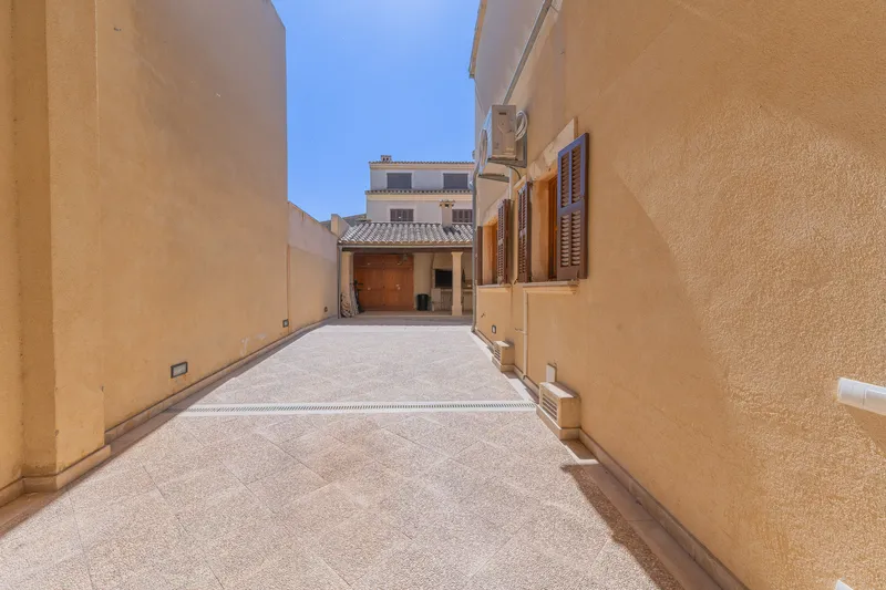 House for rent in Petra — photo 2