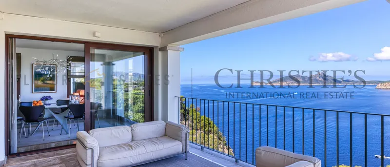 New built penthouse in exclusive community on La Mola — photo 7