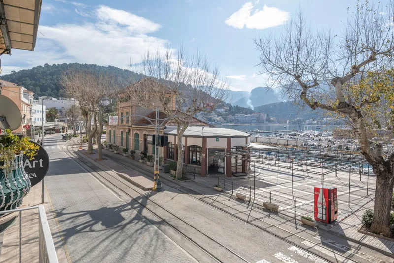 Apartment in first line in Port de Sóller for seasonal rental — photo 3
