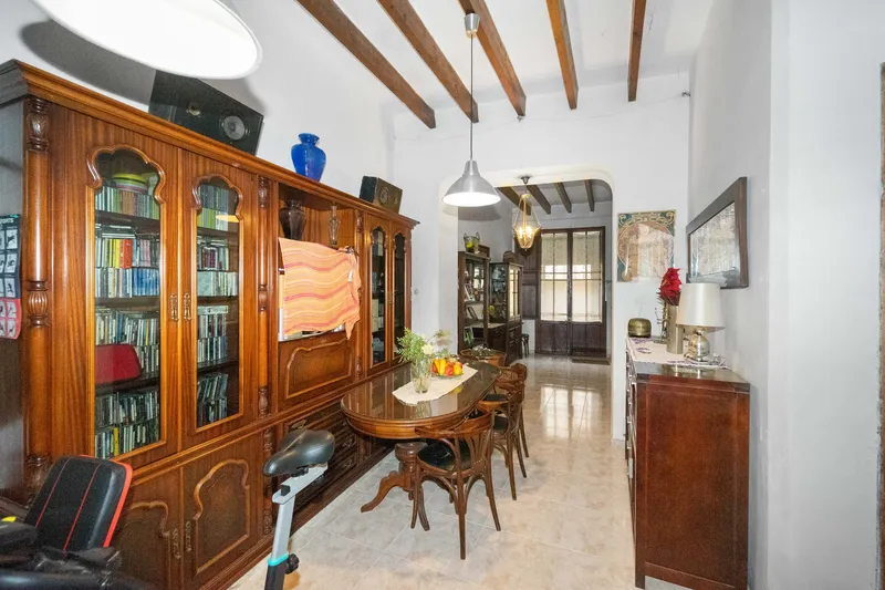 Charming house with large garden and garage in Felanitx — photo 2