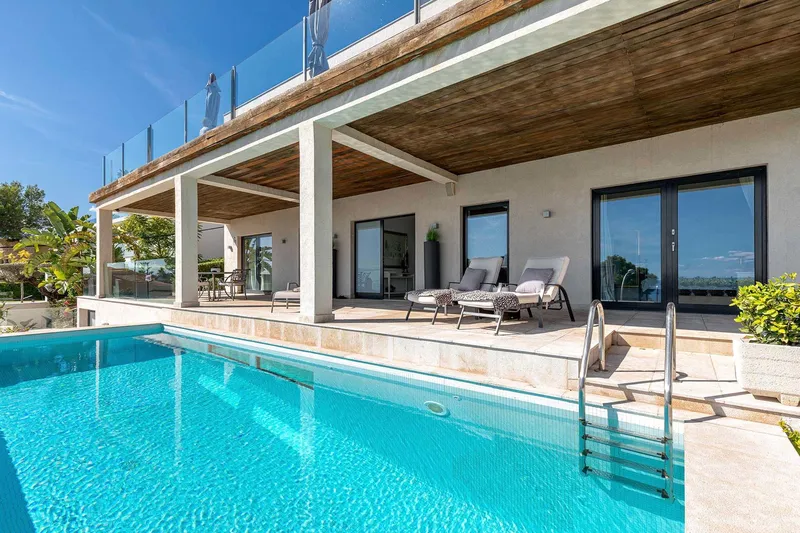 Modern villa with sea views in Costa d'en Blanes — photo 2