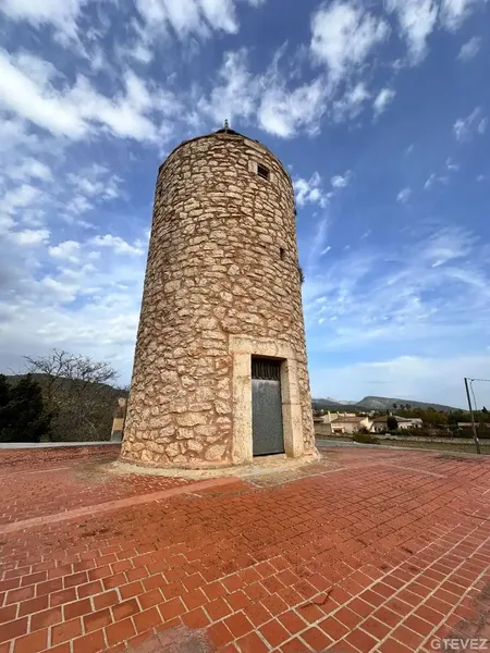 Exclusive mill house! This exclusive property has a plot of 5096m2 and a house of 239m2 built in the over 500-year-old mill — photo 4