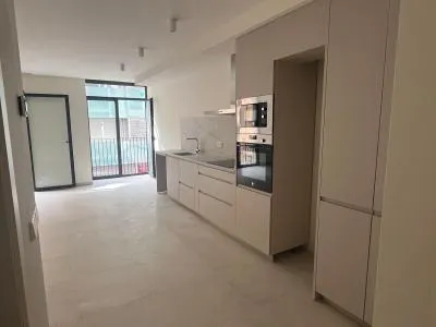 Apartment - Palma de Mallorca (Marqués de la Fontsanta) , Built Surface 65m 2 , 2 Bedrooms, 1 Bathrooms, Lift. — photo 2
