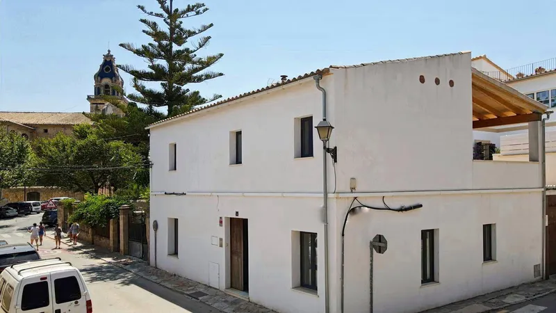 Detached House in the Heart of Santa Maria: A Unique and Unrepeatable Opportunity — photo 3