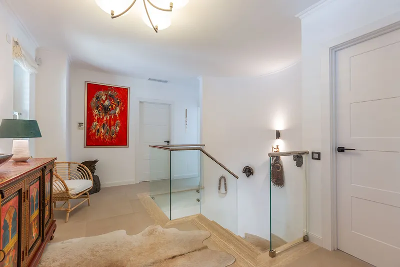 Exclusive villa with the highest living comfort and Mediterranean flair — photo 12