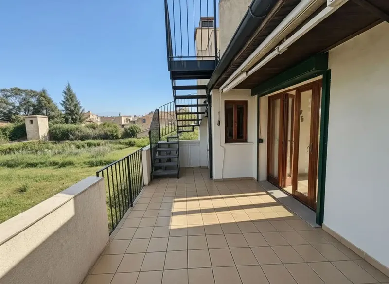 Mediterranean-style apartment with rooftop terrace and panoramic views €395,000 — photo 9