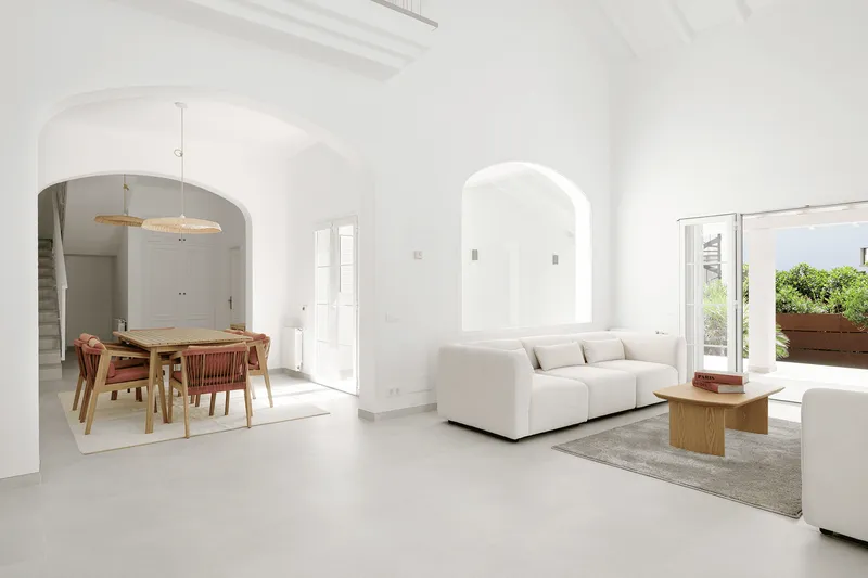 Renovated villa with pool and guest apartment in Nova Santa Ponsa — photo 10