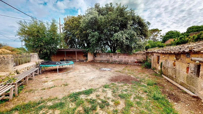 Large traditional house to renovate in Ses Alqueries — photo 6