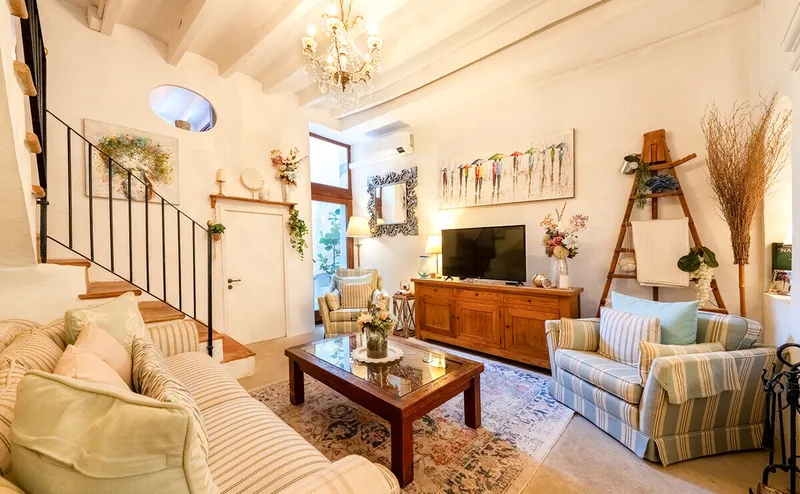 Charming Townhouse with Roof Terrace in the Heart ... — photo 8